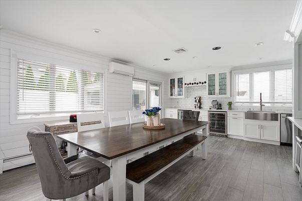 Dining room, Interior, Kitchen, Recessed Lighting, Wood Texture Flooring