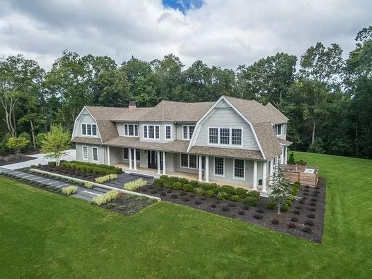 Backyard, Exterior, Facade, Farmhouse