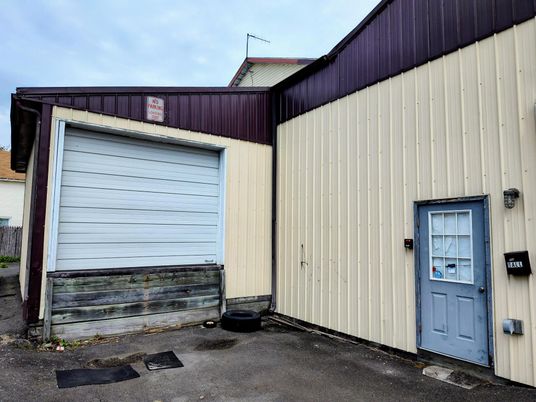 Detached Garage, Exterior