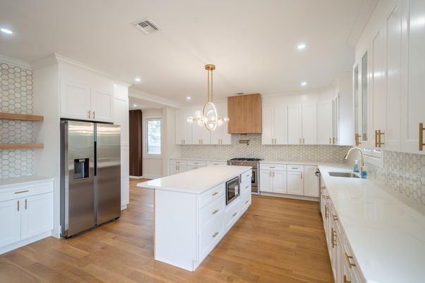 Chandelier, Interior, Kitchen, Pendant Lights, Recessed Lighting, Stainless Steel Appliances, Wood Texture Flooring