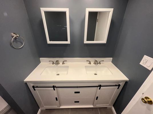 Bathroom, Dual Sink Vanities, Interior