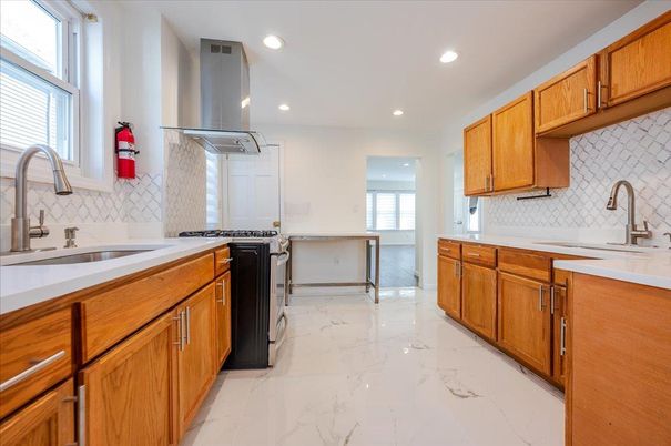 Interior, Kitchen, Marble, Recessed Lighting