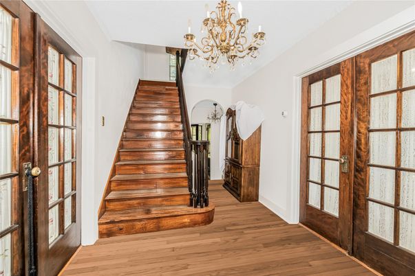 Chandelier, Interior, Wood Texture Flooring