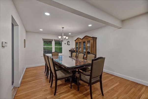 Chandelier, Dining room, Interior, Recessed Lighting, Wood Texture Flooring