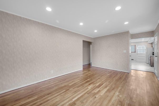 Empty room, Interior, Recessed Lighting, Wood Texture Flooring