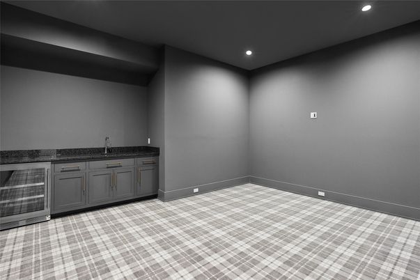Empty room, Interior, Recessed Lighting