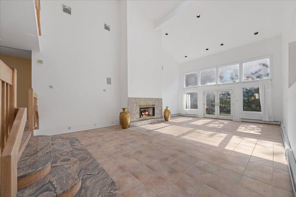 Empty room, Fireplace, Interior, Recessed Lighting