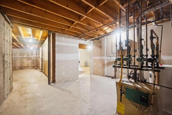 Fitness Equipment, Interior, Wooden Beams
