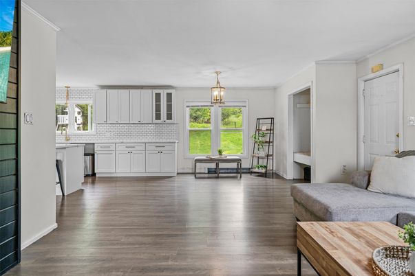 Interior, Kitchen, Pendant Lights, Wood Texture Flooring