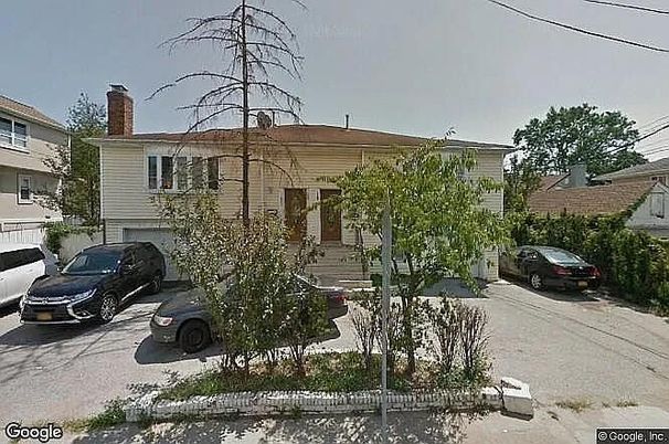 Attached, Exterior, Facade, Brick Facade, Rowhouse