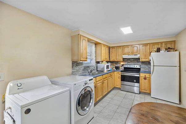 Interior, Kitchen, Washer