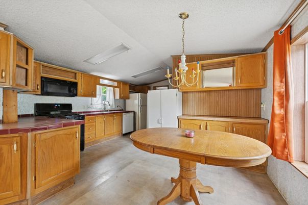 Chandelier, Interior, Kitchen, Tile Countertops