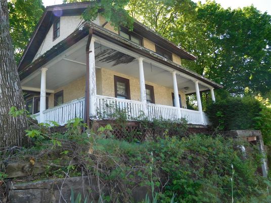 Exterior, Facade, None