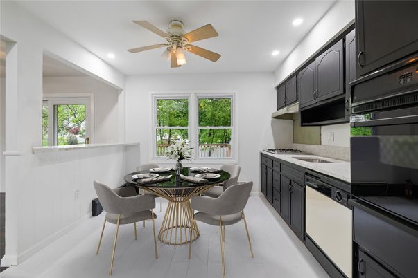 Dining room, Interior, Kitchen, Recessed Lighting