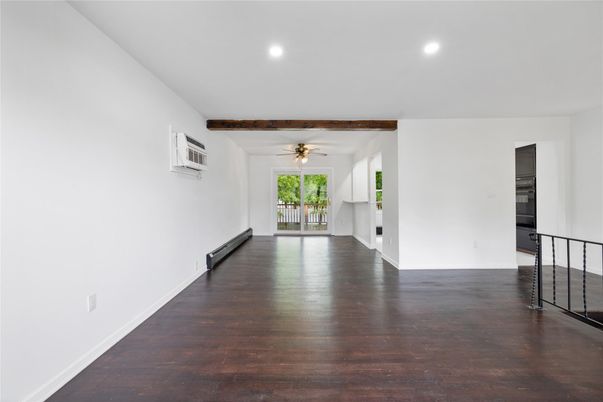 Empty room, Interior, Recessed Lighting, Wooden Beams, Wood Texture Flooring