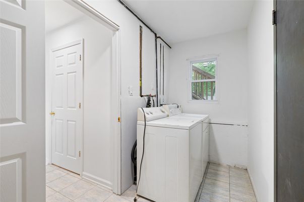 Interior, Washer