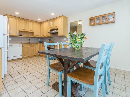 Dining room, Interior, Kitchen, Recessed Lighting