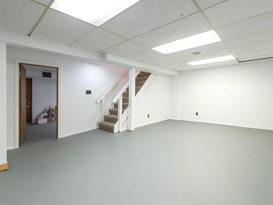 Empty room, Interior, Recessed Lighting