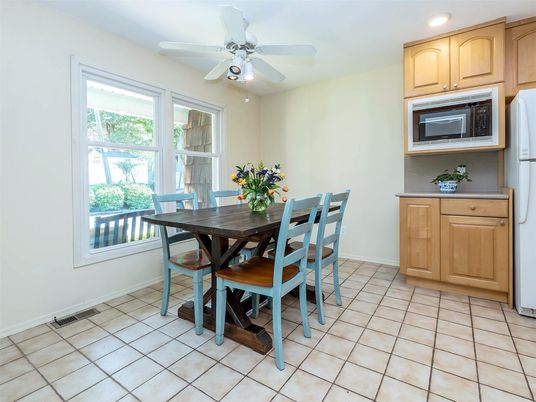 Dining room, Interior, Kitchen, Recessed Lighting