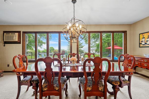 Chandelier, Dining room, Interior