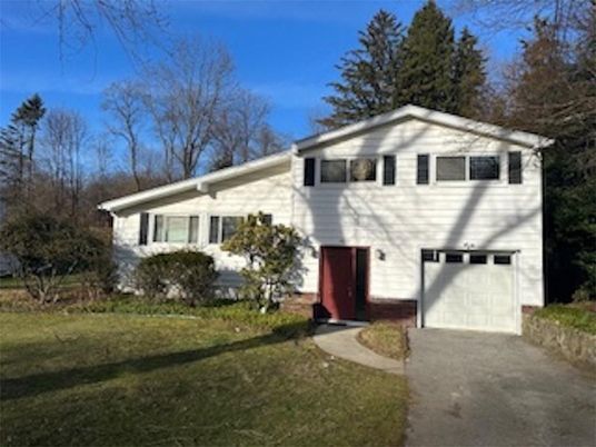 Attached, Backyard, Exterior, Facade, Split Level