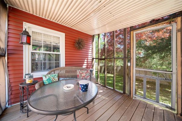Interior, Sun Room, Wood Texture Flooring