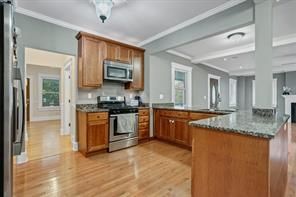 Interior, Kitchen, Stainless Steel Appliances, Wood Texture Flooring