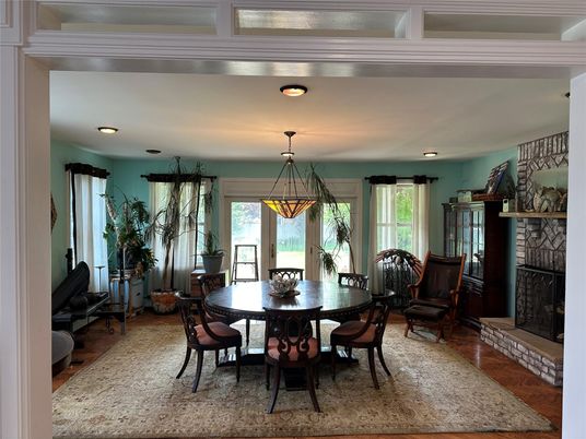 Dining room, Fireplace, Interior, Pendant Lights, Recessed Lighting, Wood Texture Flooring