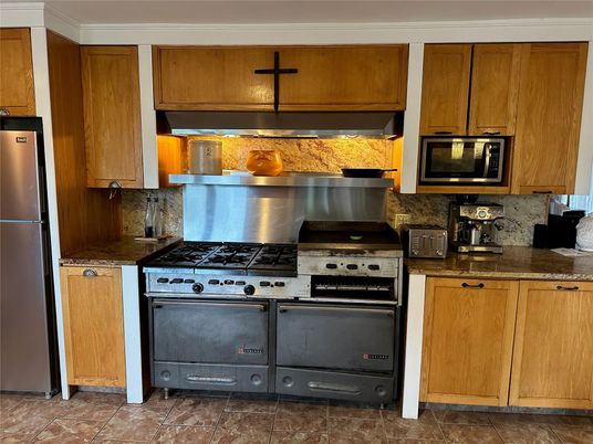 Interior, Kitchen, Stainless Steel Appliances