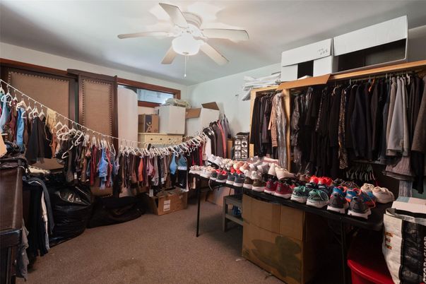 Interior, Walk-in Closets