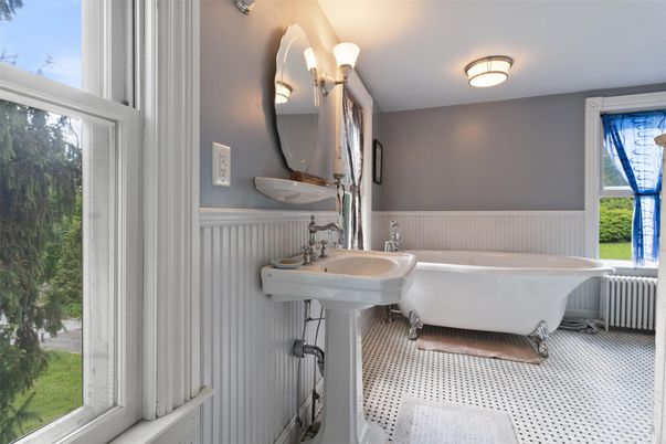 Bathroom, Free Standing Baths, Interior