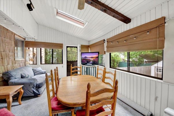Dining room, Interior, Wooden Beams