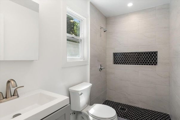 Bathroom, Interior, Marble Walls, Recessed Lighting