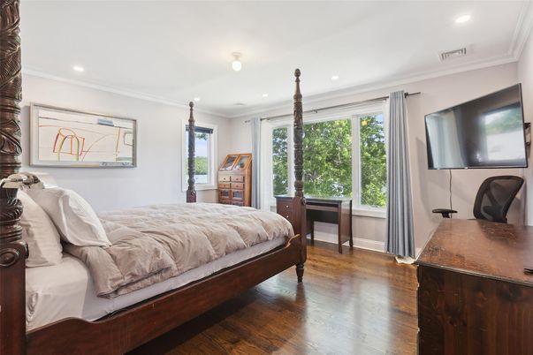 Bedroom, Interior, Recessed Lighting, Wood Texture Flooring