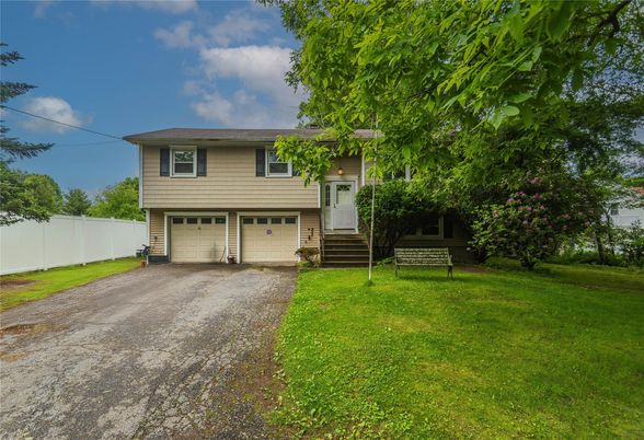 Attached, Exterior, Facade, Raised Ranch