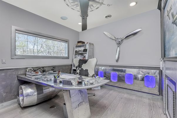 Home Office, Interior, Recessed Lighting, Wood Texture Flooring