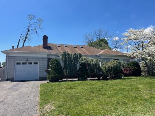 Backyard, Detached Garage, Exterior