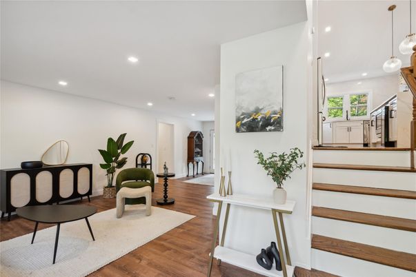 Interior, Pendant Lights, Recessed Lighting, Wood Texture Flooring
