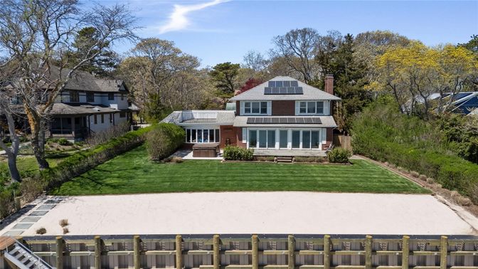 Backyard, Exterior, Facade, Brick Facade, None