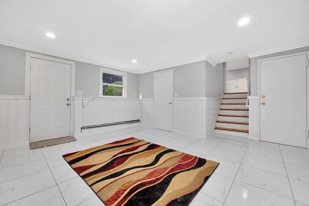 Empty room, Interior, Marble, Recessed Lighting