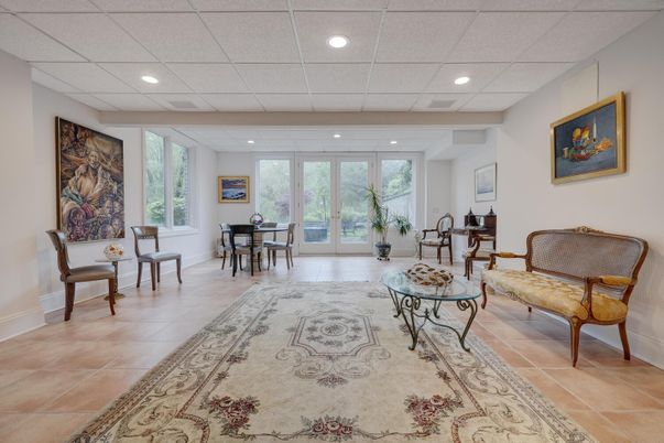 Dining room, Interior, Recessed Lighting