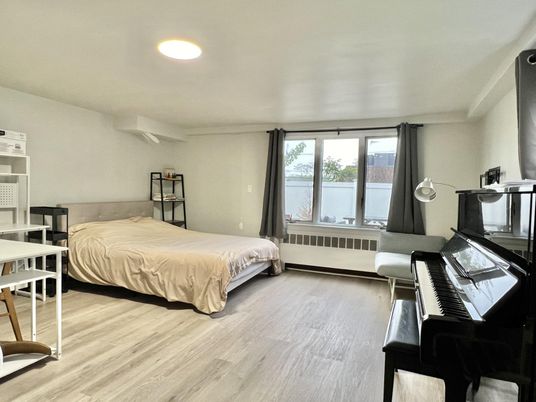 Bedroom, Interior, Recessed Lighting, Water, Wood Texture Flooring