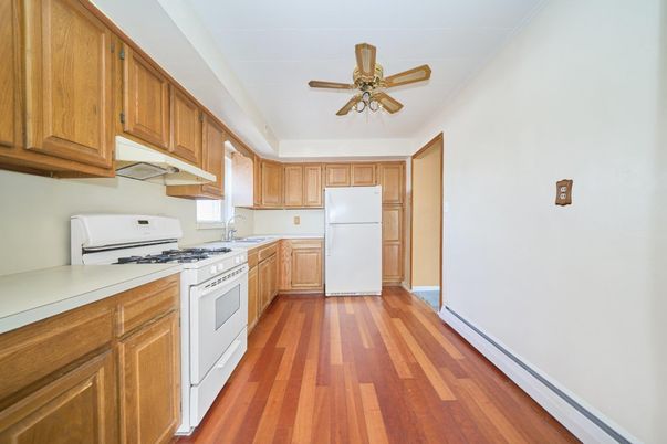 Interior, Kitchen, Wood Texture Flooring