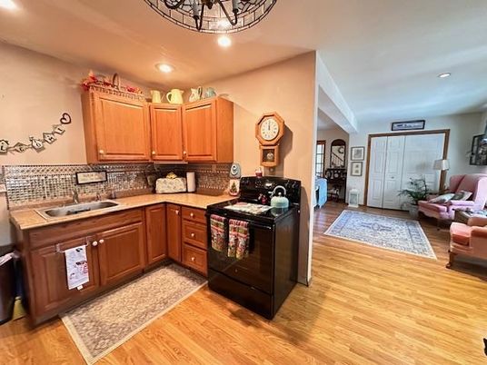 Interior, Kitchen, Living room, Recessed Lighting, Wood Texture Flooring
