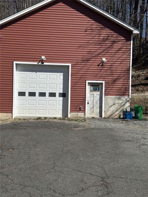 Detached Garage, Exterior
