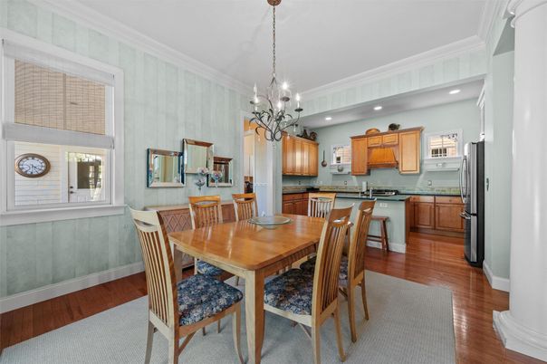 Chandelier, Dining room, Interior, Kitchen, Pendant Lights, Recessed Lighting, Wood Texture Flooring