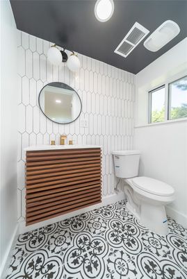 Bathroom, Interior