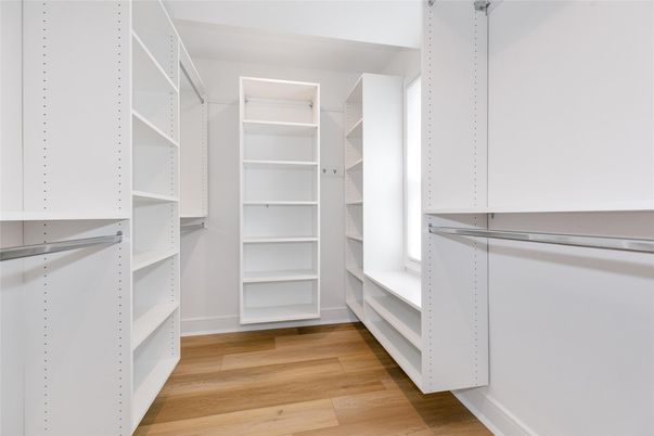 Interior, Walk-in Closets, Wood Texture Flooring