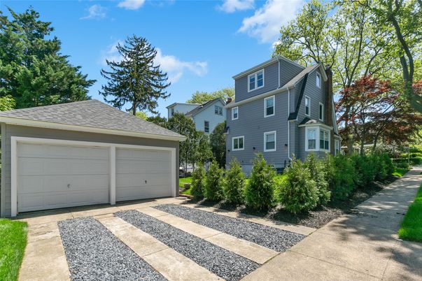 Attached, Detached Garage, Exterior, Facade, Queen Anne Victorian
