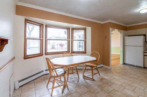 Dining room, Interior